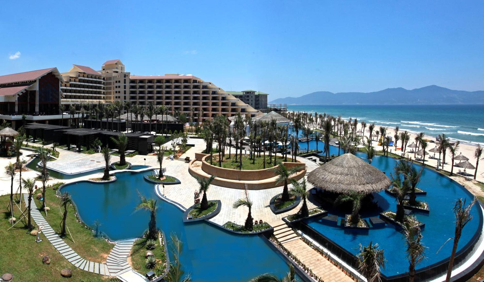 Crowne Plaza & 5* Da Nang