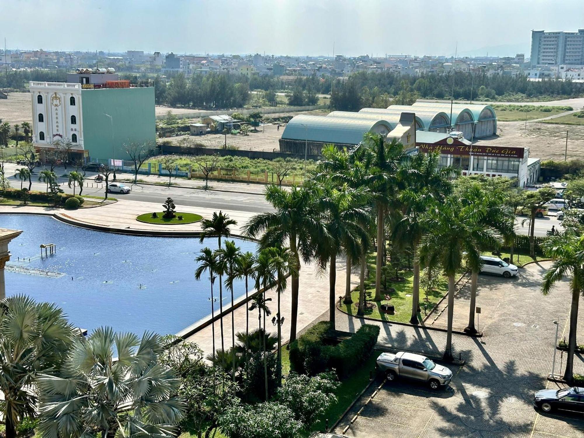 Resort Crowne Plaza &