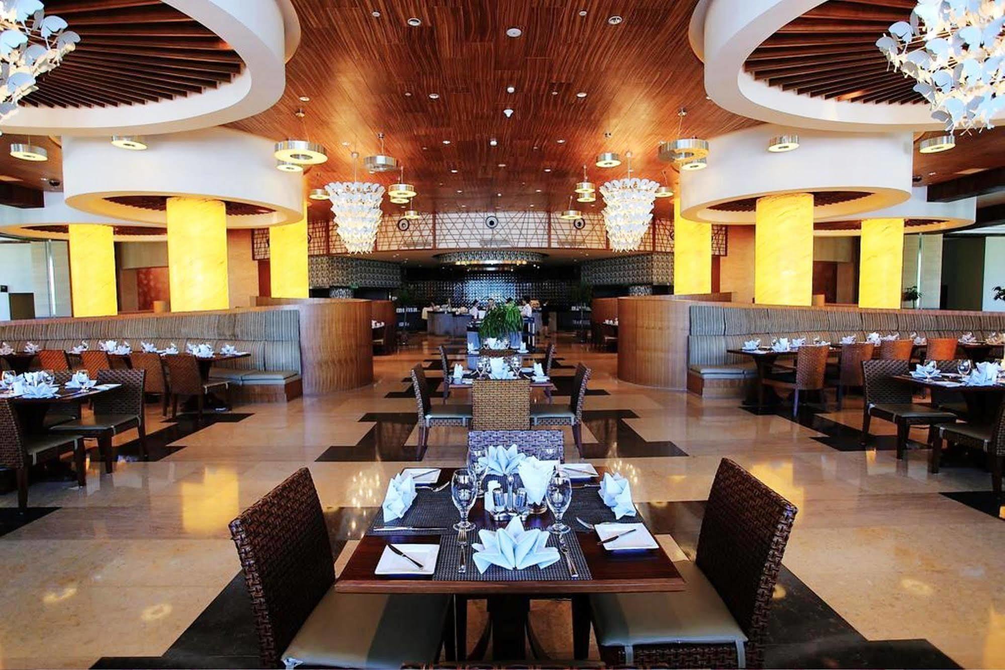 Resort Crowne Plaza & Da Nang