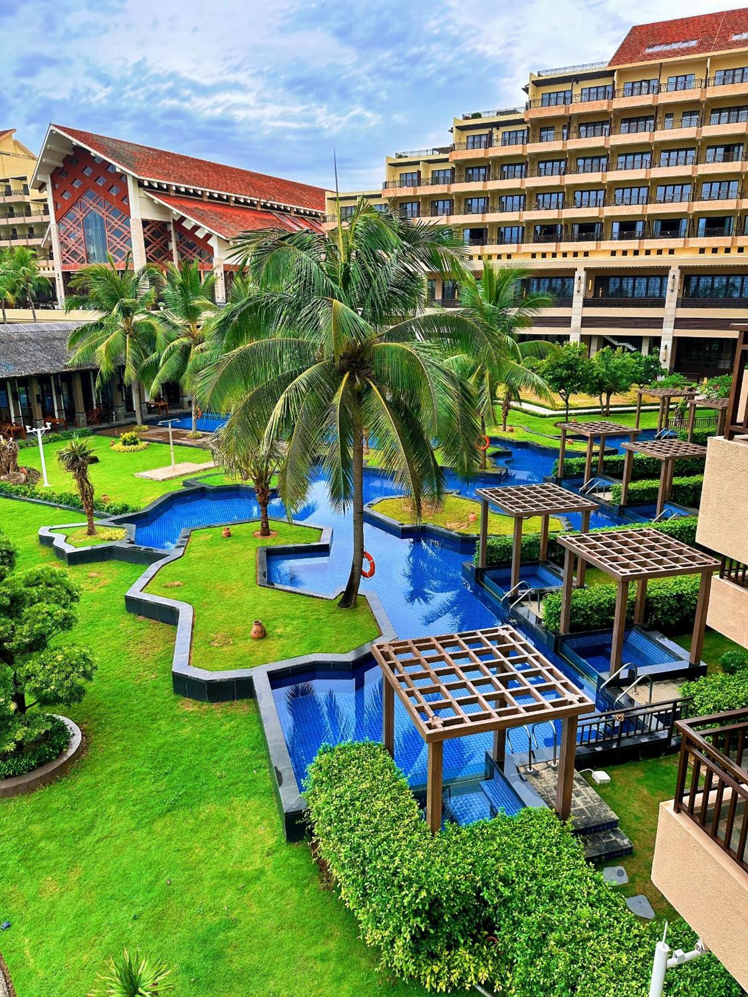 Khu nghỉ mát Crowne Plaza 5*