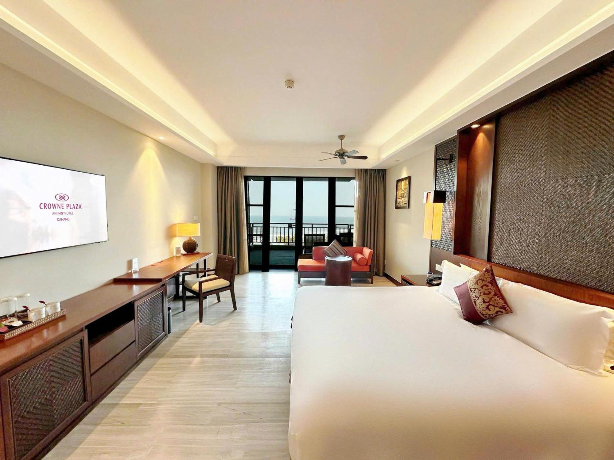 Crowne Plaza
